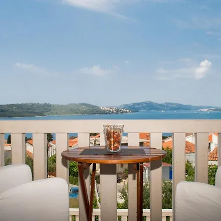 Stil - With Balcony And Sea View 103 * Trogir
