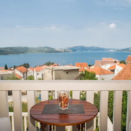Apartment Stil - With Balcony And Sea View 103 Trogir