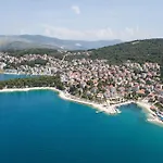 Stil - With Balcony And Sea View 103 * Trogir