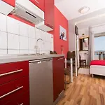 Stil - With Balcony And Sea View 103 Daire Trogir
