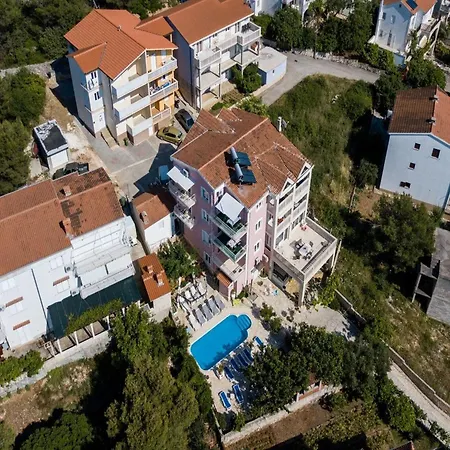 Stil - With Balcony And Sea View 103 Daire *