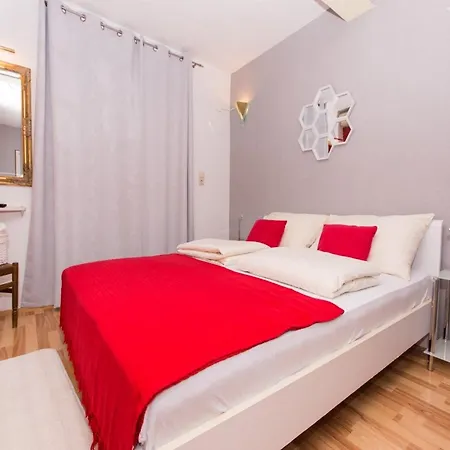 Apartment Stil - With Balcony And Sea View 103 Trogir
