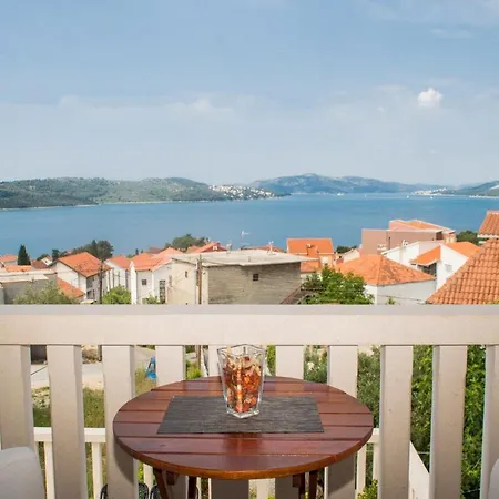 Apartment Stil - With Balcony And Sea View 103 Trogir